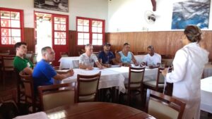 Equipe do Bar e Restaurante recebem treinamento