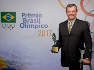 Lars Grael recebeu o Troféu Adhemar Ferreira da Silva